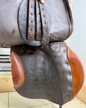 Load image into Gallery viewer, 17 1/2” MW English Jump Saddle - Brown/Tan