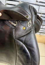 Load image into Gallery viewer, 17” MW Farrington/Derby House GP Saddle - Brown