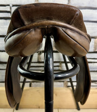 Load image into Gallery viewer, 15” Wide English Pony WH/Show Saddle - Brown