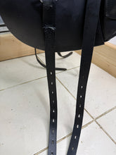 Load image into Gallery viewer, 18” Medium Ideal Suzannah Dressage Saddle - Black