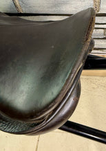 Load image into Gallery viewer, 15” Wide Chase English Pony GP Saddle - Brown - Deep Seat