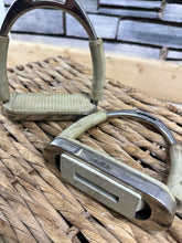 Load image into Gallery viewer, S/H 5” JHL ProSteel Flexi Stirrup Irons