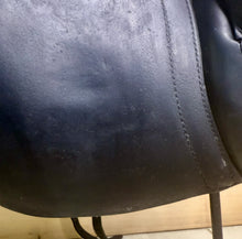 Load image into Gallery viewer, 18” Wide Ideal/Martin Wilkinson Suzannah Dressage Saddle - Black