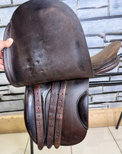 Load image into Gallery viewer, 16” XW Jeffries Close Contact Show/WH Saddle - Brown - Extra Wide