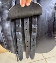 Load image into Gallery viewer, 17” XW Global Saddlery English VSD/GP/WH Saddle - Black