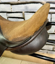 Load image into Gallery viewer, 17” MN S.O.S Saddlery GP/Jump Saddle - Brown - High Wither - TB ROR - Massive Blocks