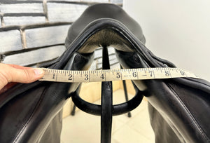 17” M Prestige X-Perience Jump Saddle - Black