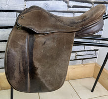 Load image into Gallery viewer, 16” XW Fylde English Pony WH/Show Saddle - Brown