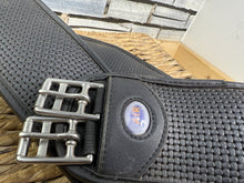 Load image into Gallery viewer, S/H 50” Wintec Cair Padded Waffle Girth - Black