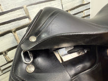 Load image into Gallery viewer, 17” MW Amerigo Vega Dressage Saddle - Black