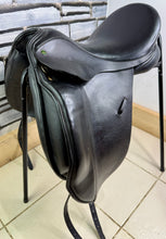 Load image into Gallery viewer, 18” MW Ideal Suzannah Printed Leather Dressage Saddle -Black