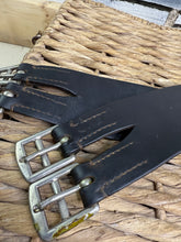 Load image into Gallery viewer, S/H 48” English Leather Balding Anti-Chafe Girth - Brown
