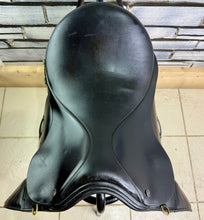 Load image into Gallery viewer, 17” XW Morris &amp; Nolan WH Working Hunter Saddle - Black - Extra Wide