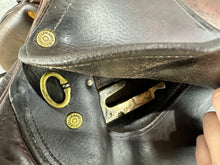 Load image into Gallery viewer, 17 1/2” MW Bruno Del Grange Close Contact Jump Saddle - Brown