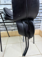 Load image into Gallery viewer, 17 1/2” Medium Ideal Jessica Dressage Saddle - Black