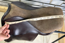 Load image into Gallery viewer, 16” XW Jeffries Close Contact Show/WH Saddle - Brown - Extra Wide