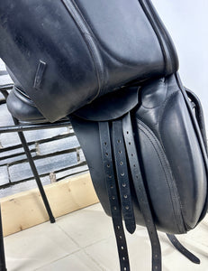 17” MW Excelle Dressage Saddle - Black