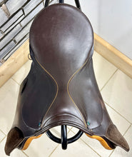 Load image into Gallery viewer, 15 1/2” Wide (Fit 32) Stubben Rex Pony GP/Jump Saddle - Brown