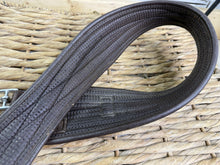 Load image into Gallery viewer, S/H 52” Thorowgood Waffle Elasticated Girth - Brown