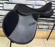 Load image into Gallery viewer, 15” Wide HiLite Elite Pony GP Saddle - Black