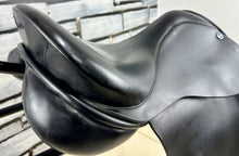 Load image into Gallery viewer, 17” Wide-XW Dever Cob GP Saddle - Black
