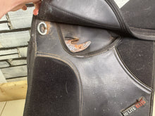 Load image into Gallery viewer, 16” Hi-Lite Elite Pony Dressage Saddle - Black