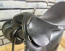 Load image into Gallery viewer, 18” Wide Ideal Apex GP Saddle - Black