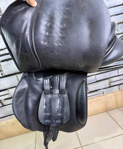 17” Wide Farrington Burford Event Saddle - Black