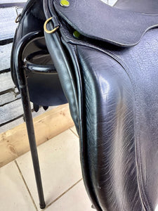16 1/2” XXW Geoffrey Gibson English Cob GP Saddle - Black
