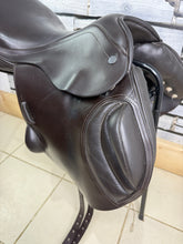 Load image into Gallery viewer, 17” Medium Albion K3 MonoFlap Jump Saddle - Brown