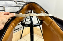 Load image into Gallery viewer, 15 1/2” Wide (Fit 32) Stubben Rex Pony GP/Jump Saddle - Brown