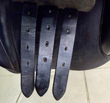 Load image into Gallery viewer, 17 1/2” Wide-XW Speciality Saddles/Ideal H&amp;C Cob GP Saddle - Black