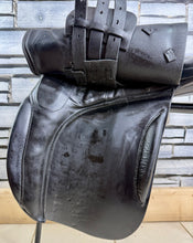 Load image into Gallery viewer, 17” XW Global Saddlery English VSD/GP/WH Saddle - Black