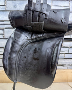 17” XW Global Saddlery English VSD/GP/WH Saddle - Black