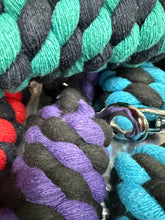 Load image into Gallery viewer, Pack of 10 x Traditional Cotton Twist Lead Ropes - Mixed Colours
