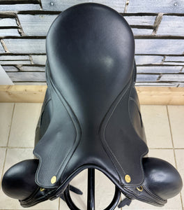 17 1/2” Wide Stride Free Elite Dressage Saddle - Black
