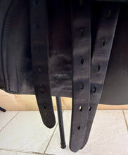 Load image into Gallery viewer, 18” MW Albion K2 GP Saddle - Black -Big Blocks- Mega Comfy