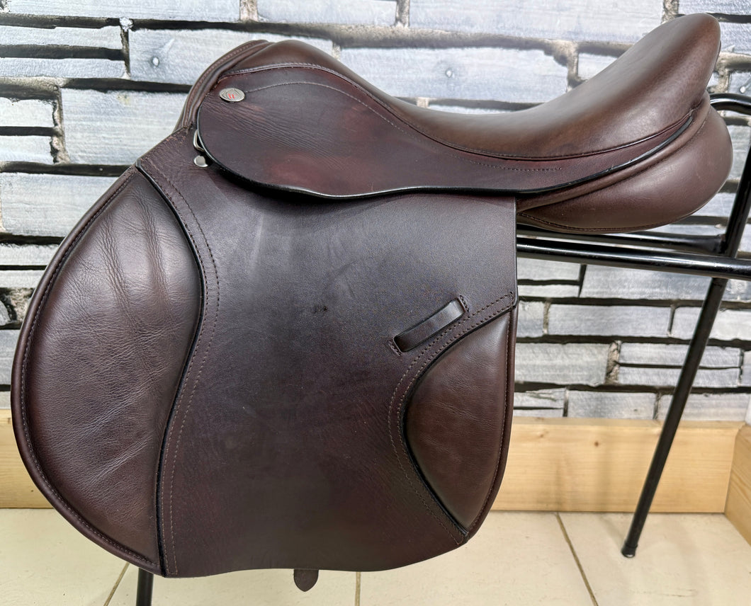 17 1/2” MW Winners Circle Jump Saddle - Brown
