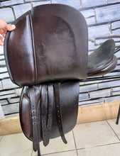 Load image into Gallery viewer, 18” Wide-XW Ideal VSD/WH H&amp;C Saddle -Brown- Suede Seat