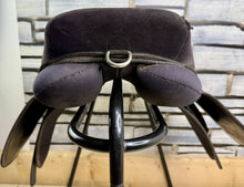 Load image into Gallery viewer, 16” XW Thorowgood Maxam Cob GP Saddle - Black