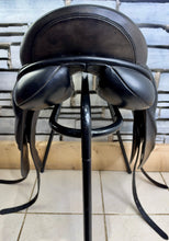 Load image into Gallery viewer, 17 1/2” Wide-XW Ideal Suzannah Dressage Saddle - Black - Excellent Condition - Big Blocks