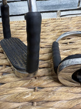 Load image into Gallery viewer, S/H 4 3/4” Sprenger System 4 Flexi Stirrup Irons