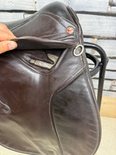 Load image into Gallery viewer, 16” MW Saddle Company Pony GP Saddle - Brown - Changeable Width on a Press