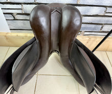Load image into Gallery viewer, 17” Medium Farrington Burford Event Saddle - Brown