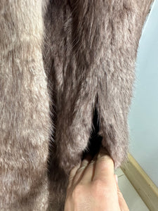 Ladies Approx Size 16 Vintage Fur Coat