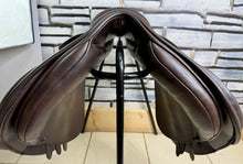 Load image into Gallery viewer, 17-17 1/2” Wide Excelle English GP Saddle - Brown