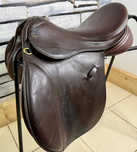 Load image into Gallery viewer, 17” Medium Farrington/Crewe Saddlery GP Saddle - Brown
