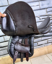 Load image into Gallery viewer, 15” Wide Chase English Pony GP Saddle - Brown - Deep Seat