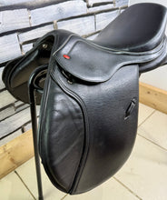Load image into Gallery viewer, 16 1/2” Changeable Gullet (Medium) Whitaker Barnsley Pony Jumping Saddle - Black