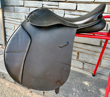 Load image into Gallery viewer, 18” XW Hoop Tree GFS Pro Event GP Saddle - Black